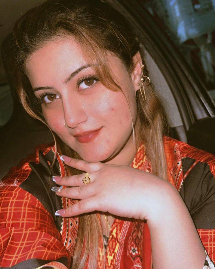 Zahra Malik
